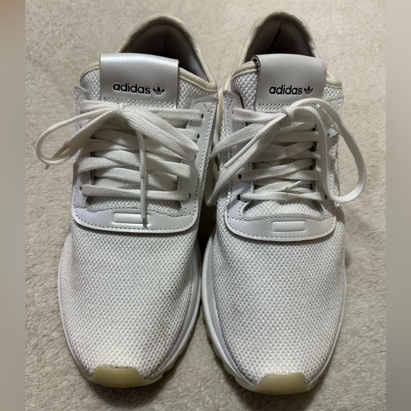 Women’s Adidas Runner - Picture 2 of 4